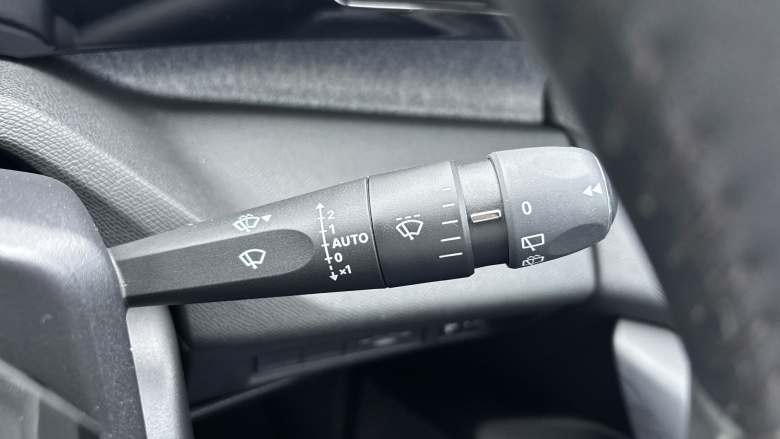 Peugeot 308 1.2 PureTech Allure Premium 5dr EAT8 Petrol Hatchback